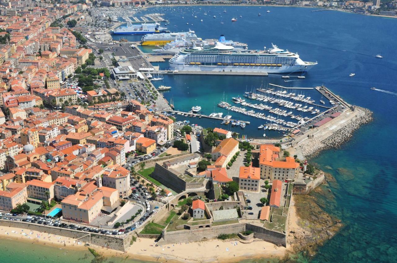 Ajaccio centre F4 climatisé Apartamento Exterior foto